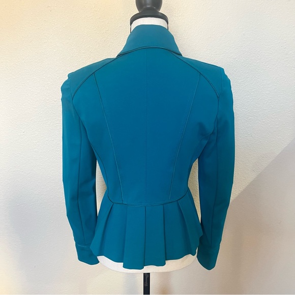 WHBM Beautiful Turquoise suit blazer w silver hardware  - Great piece ! Size 6 - Picture 2 of 5
